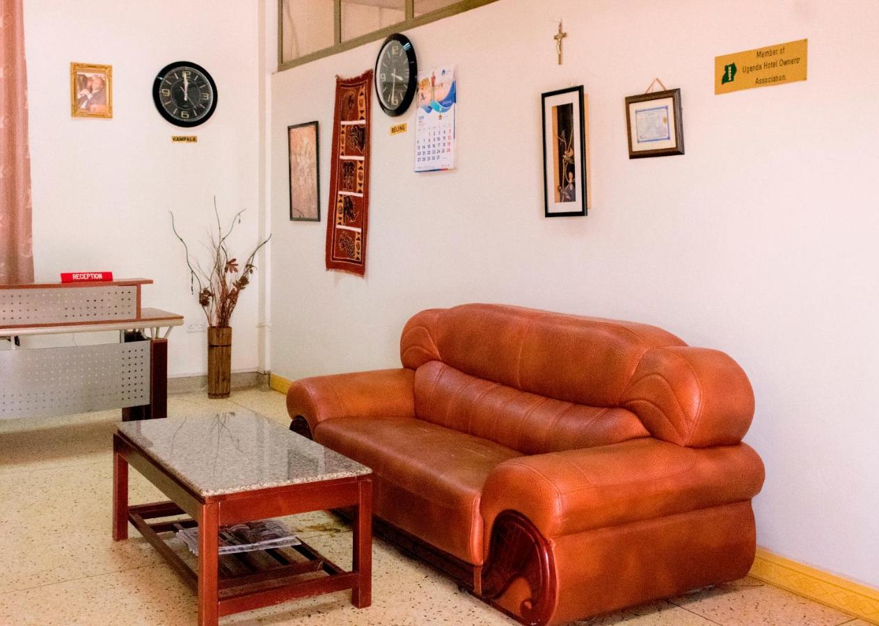 Kahondo Buffalo Hotel Kampala Makerere エクステリア 写真