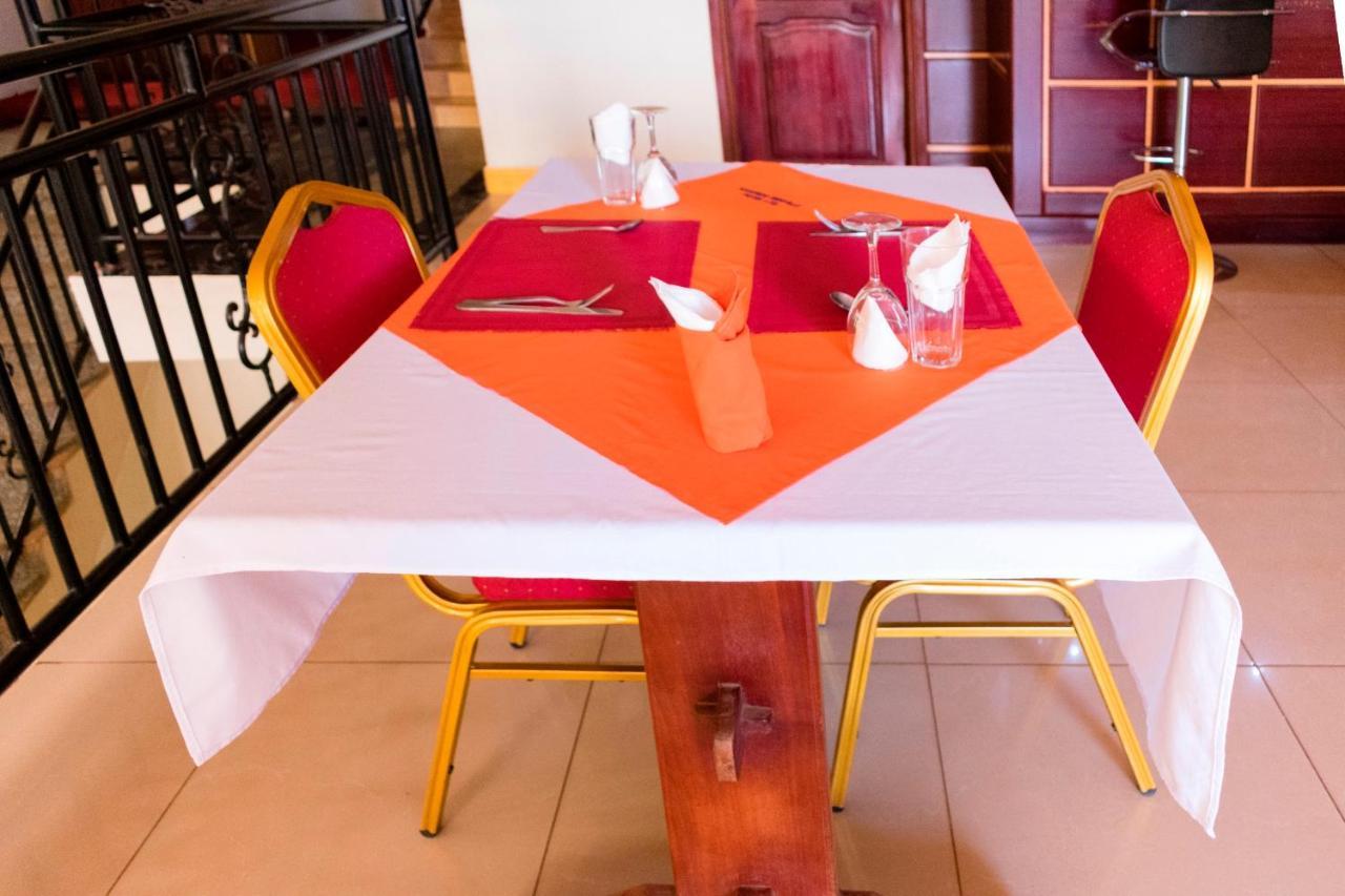 Kahondo Buffalo Hotel Kampala Makerere エクステリア 写真